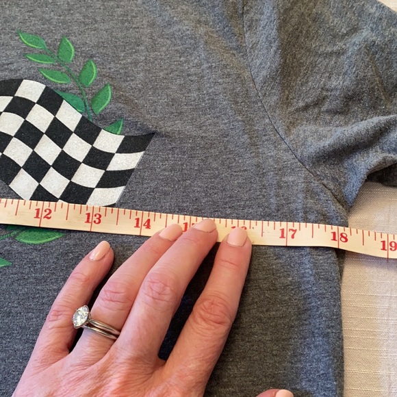 Men’s Size Medium Checkered Flag T-Shirt. Fun! - Picture 3 of 3